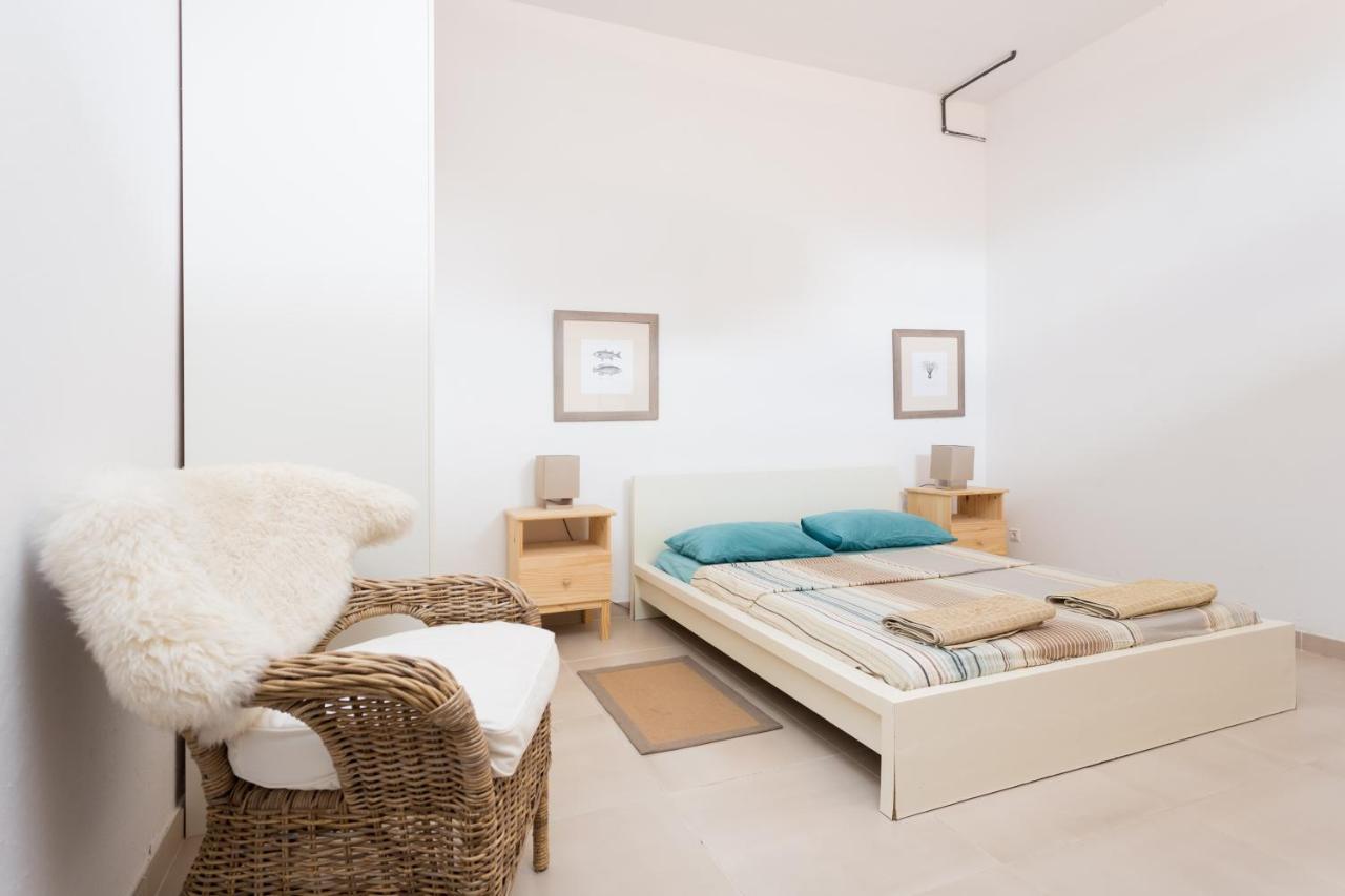 Modern House With Private Swimming Pool Villa เอลเมดาโน ภายนอก รูปภาพ